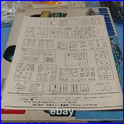 AMT Gakken Diamond Reo Tractor 125 Scale Model Kit Unassembled