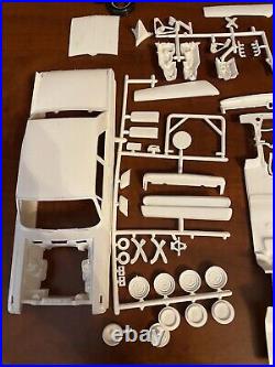 AMT K362 1962 Meteor 2 Dr Sedan Customizing Model Kit MIB