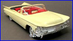 AMT #K-511 1959 BUICK INVICTA CONVERTIBLE 125 expertly BUILT r2
