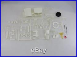 AMT Kenworth Challenge TRANSIT MIXER T559 1/25 Scale Plastic Model Kit STARTED