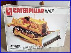 AMT Matchbox 125 scale Plastic Model Kit Caterpillar D8H Crawler Dozer Tractor