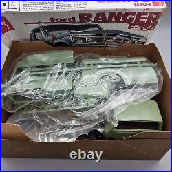 AMT Matchbox 1976 1977 Ford Ranger F-350 Pickup Model Kit PK-4611 1/25 Scale FS