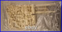 AMT Matchbox BJ & The Bear Kenworth Aerodyne Cabover Kit #5021 Open Box
