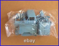 AMT Matchbox Ford Ranger F-350 125 scale Model Kit #PK-4611 Sealed Parts