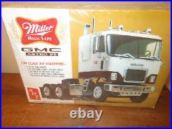 AMT Miller High Life GMC Astro 95 Sealed 1/25