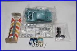 AMT Model 1972 CHEVELLE SS 454 1/25 KIT # PK4177 MOLDED IN COLOR NIB From 1982