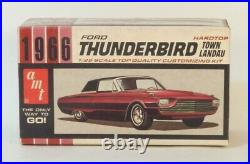 AMT Model Kit 1966 Ford Thunderbird Town Landau Hardtop #6226 125 Scale