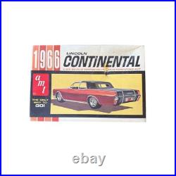 AMT Model Kit 1966 Lincoln Continental 1/25 Scale Gene Winfield Customizing