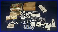 AMT Model Kit'65 Chevelle El Camino Pickup Camper 3 in 1 Decals Instructions VG