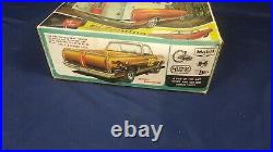 AMT Model Kit'65 Chevelle El Camino Pickup Camper 3 in 1 Decals Instructions VG