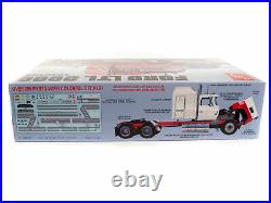 AMT Models 1/25 Ford LTL 9000 Semi Tractor