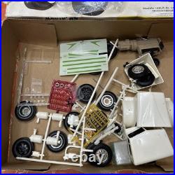 AMT Movin On Kenworth Truck Tractor Vintage Model Kit 125 Scale T560