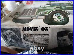AMT NBC Movin' On Kenworth Truck Tractor W-925 Model Kit T560 1/25 Scale FS 1974