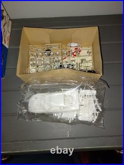 AMT Opel GT Vintage Model Kit 1/25 Scale T121-225 Plus Extras