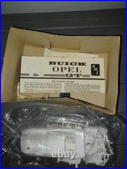 AMT Opel GT Vintage Model Kit 1/25 Scale T121-225 Plus Extras