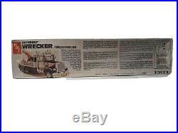 AMT Peterbilt Wrecker Tow Truck 1/25 6667 (Vintage) (FACTORY SEALED) FREE SHIP