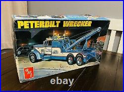 AMT Peterbilt Wrecker Truck T522 1/25 Model Kit
