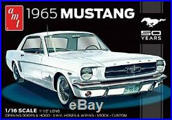 AMT Plastic Model Kits 872 116 1965 Ford Mustang Car