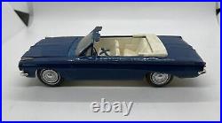 AMT Pontiac Tempest Convertible 1962 Customizing 125 Scale Model Car Kit K6012