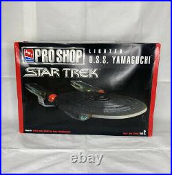 AMT Pro Shop Star Trek Lighted U. S. S. Yamaguchi Model kit (30038)