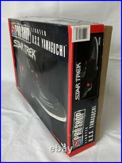 AMT Pro Shop Star Trek Lighted U. S. S. Yamaguchi Model kit (30038)