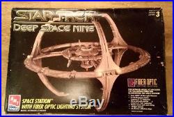 AMT Star Trek Deep Space Nine Station Fiber Optic Model Kit 8764 Rare Star Trek