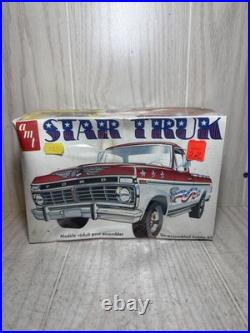 AMT Star Truk 1973-1977 Ford F350 Ranger XLT Pickup 2-in-1 Model kit 1/25 T322
