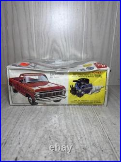 AMT Star Truk 1973-1977 Ford F350 Ranger XLT Pickup 2-in-1 Model kit 1/25 T322