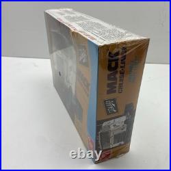 AMT #T553 Mack Cruise Liner Schlitz 125 Scale Model Kit NEW FACTORY SEALED