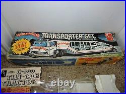 AMT Tournament Of Thrills Transporter Set Ford C-900 Tractor Truck & Trailer Kit