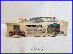 AMT Turnpiker Pete Custom Cabover 125 Scale Vintage Plastic Model Kit