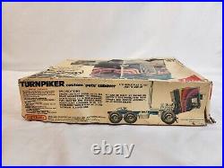 AMT Turnpiker Pete Custom Cabover 125 Scale Vintage Plastic Model Kit