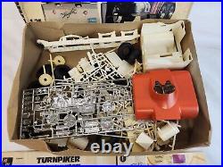 AMT Turnpiker Pete Custom Cabover 125 Scale Vintage Plastic Model Kit