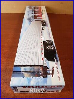 AMT Tyrone Malone's Super Boss Kenworth 1/25 model AMT930/06 With 53Foot Trailer
