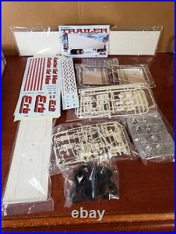 AMT Tyrone Malone's Super Boss Kenworth 1/25 model AMT930/06 With 53Foot Trailer