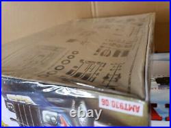 AMT Tyrone Malone's Super Boss Kenworth 1/25 model AMT930/06 With 53Foot Trailer