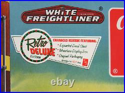 AMT WHITE FREIGHTLINER TRACTOR TRAILER TRUCK MODEL KIT 125 Scale AMT620 NEW