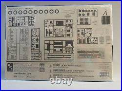 AMT WHITE FREIGHTLINER TRACTOR TRAILER TRUCK MODEL KIT 125 Scale AMT620 NEW