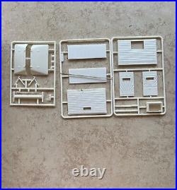 AMT White Western Star Georgia Pacific 1/25 Scale Kit Open Box Rare