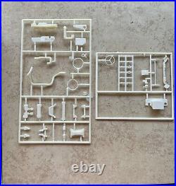 AMT White Western Star Georgia Pacific 1/25 Scale Kit Open Box Rare
