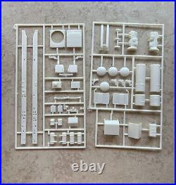 AMT White Western Star Georgia Pacific 1/25 Scale Kit Open Box Rare