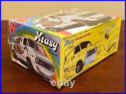 AMT Xtasy Chevy Custom Van Model Kit T401 1/25 Scale Factory Sealed VTG 1977