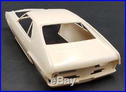AMT Y722 1970 AMC AMX FUNNY ANNUAL 1/25 Model Car Mountain COMPLETE