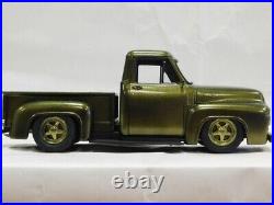 American Nostalgic Pick Up Truck FORD F-100 Street Rod Assembled Model Kit 125