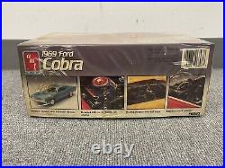 American Vintage Car Legend 1969 FORD COBRA AMT Model Kit Scale 125 New