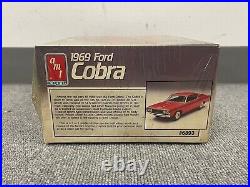 American Vintage Car Legend 1969 FORD COBRA AMT Model Kit Scale 125 New