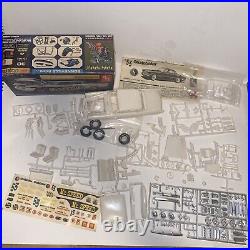 Amt 1953 Studebaker Customizing Kit Bonneville Car Model Kit