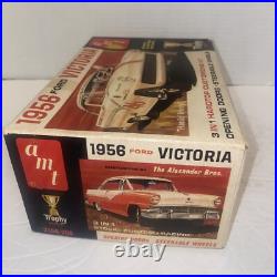 Amt 1956 Ford Victoria Trophy Series Car Model Kit