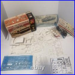 Amt 1956 Ford Victoria Trophy Series Car Model Kit