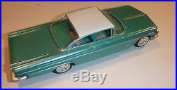 Amt 1960 Pontiac Bonneville Hardtop 1/25 Model Car Mountain Promo